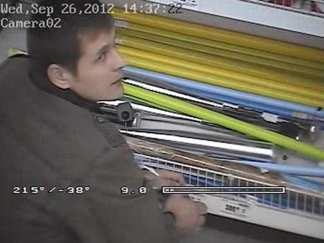 З'явилися нові фото убивці з "Каравану" З'явилися нові фото убивці з "Каравану"