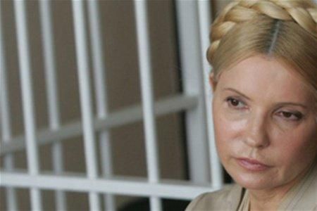 Тимошенко пыталась выбить дверь в отделении ЦКБ № 5 (Видео)