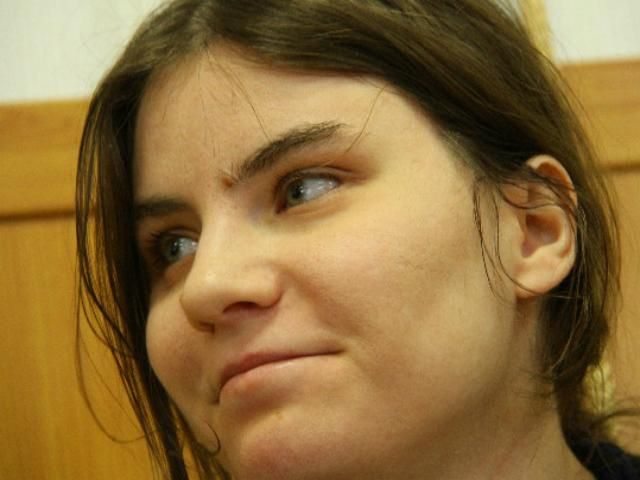 Одна з учасниць Pussy Riot відмовилася від захисту Одна з учасниць Pussy Riot відмовилася від захисту