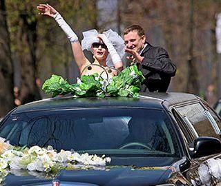 Учасник "весільної стрілянини" у Москві отримав 15 діб Учасник "весільної стрілянини" у Москві отримав 15 діб