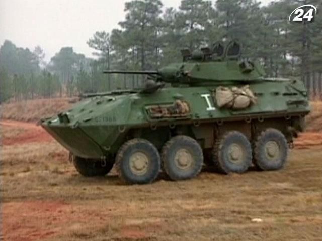 LAV-25 - главный бронетранспортер американских морских пехотинцев LAV-25 - главный бронетранспортер американских морских пехотинцев