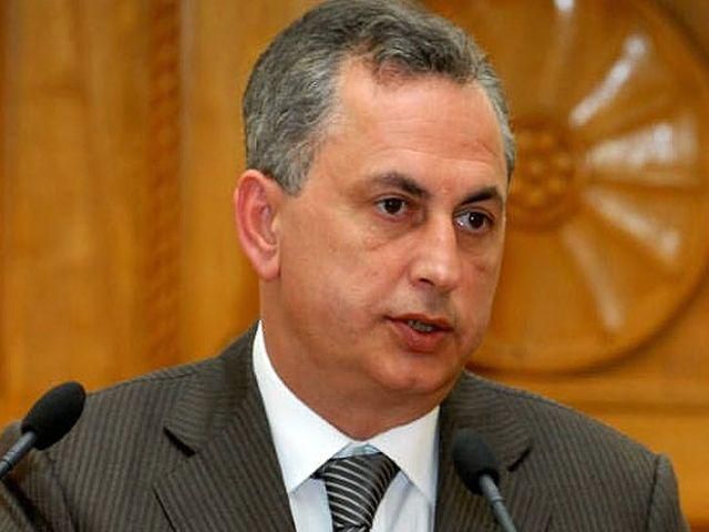 Колесніков готовий 265 мільярдів віддати за ремонт доріг Колесніков готовий 265 мільярдів віддати за ремонт доріг