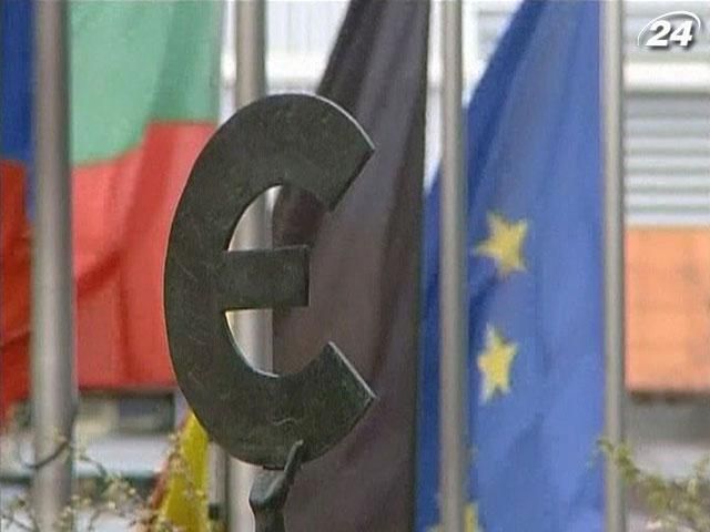 Янукович: Процесс подписания Соглашения о ЗСТ с Евросоюзом продолжается Янукович: Процесс подписания Соглашения о ЗСТ с Евросоюзом продолжается