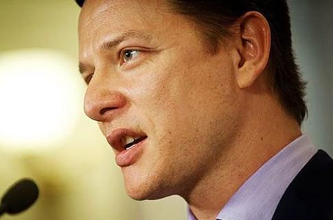 Ляшко: Через забаганки Януковича я не зміг вилетіти до Львова Ляшко: Через забаганки Януковича я не зміг вилетіти до Львова