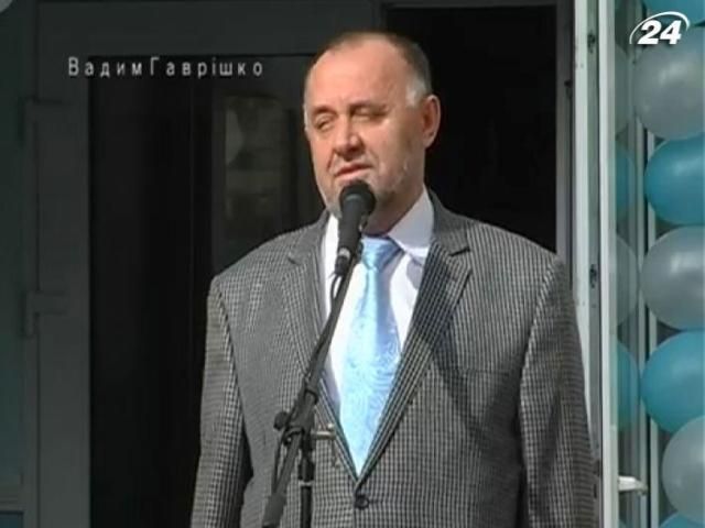 Заступник губернатора: Ну що вам шкода підтримати Партію регіонів?