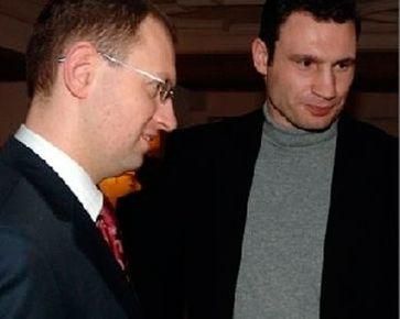 Турчинов: Щодо мажоритарників Яценюк з Кличком ще не домовився Турчинов: Щодо мажоритарників Яценюк з Кличком ще не домовився