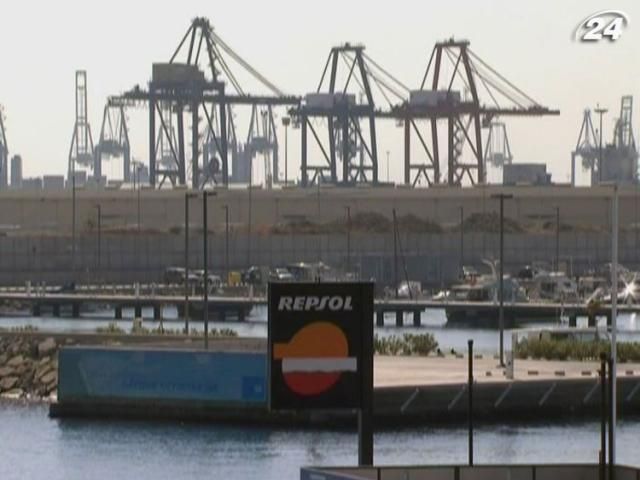 Repsol звинувачує YPF у порушенні правил конкуренції Repsol звинувачує YPF у порушенні правил конкуренції