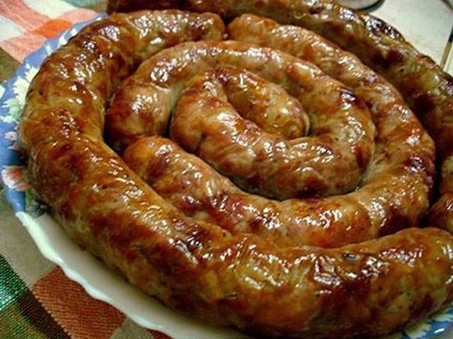 Сьогодні у Запоріжжі приготують найдовшу ковбасу Сьогодні у Запоріжжі приготують найдовшу ковбасу