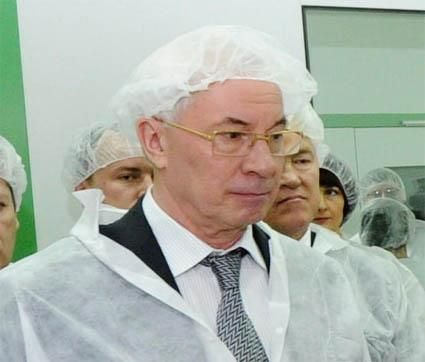 Азаров поделился, как спасается от эпидемии гриппа Азаров поделился, как спасается от эпидемии гриппа