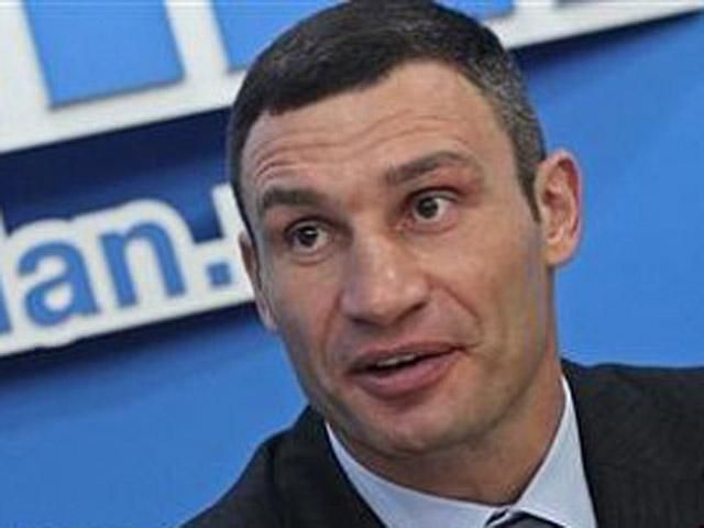 Опитування: "УДАР" обігнав Об'єднану опозицію Опитування: "УДАР" обігнав Об'єднану опозицію