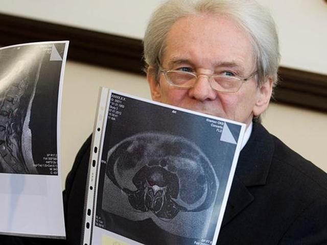 Лечить Тимошенко приедет главный врач немецкой клиники "Шарите" Лечить Тимошенко приедет главный врач немецкой клиники "Шарите"