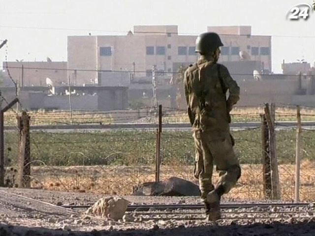 Сирия ввела 10-километровую зону без полетов на границе с Турцией