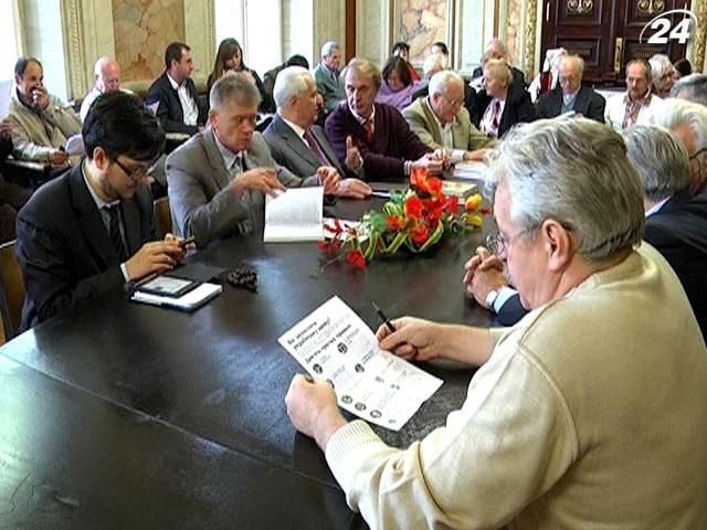 Українців закликали масово виступити проти "мовного закону" Українців закликали масово виступити проти "мовного закону"