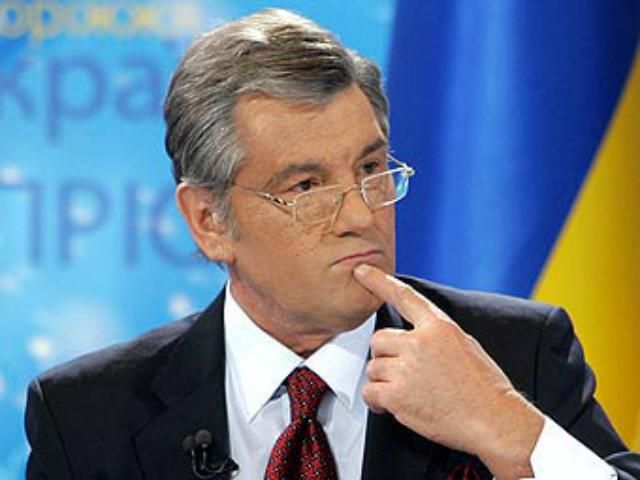 В "Нашей Украине" украли 140 тыс. агитационных календариков с Ющенко