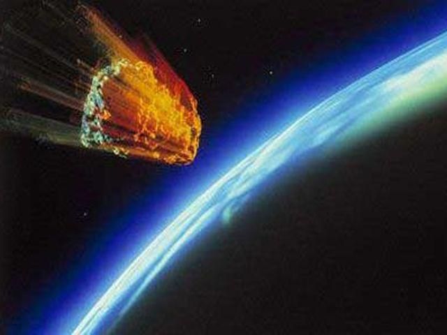 Завтра около Земли пролетит опасный астероид