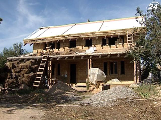 В Украине приобретают популярность глиняные, деревянные и соломенные эко-дома В Украине приобретают популярность глиняные, деревянные и соломенные эко-дома