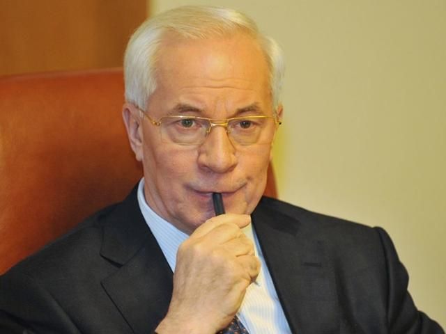 Робота заважає Азарову займатися агітацією Робота заважає Азарову займатися агітацією