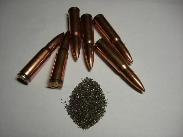 Посадовець Міноборони перепродав 215 тонн пороху, який мали утилізувати Посадовець Міноборони перепродав 215 тонн пороху, який мали утилізувати