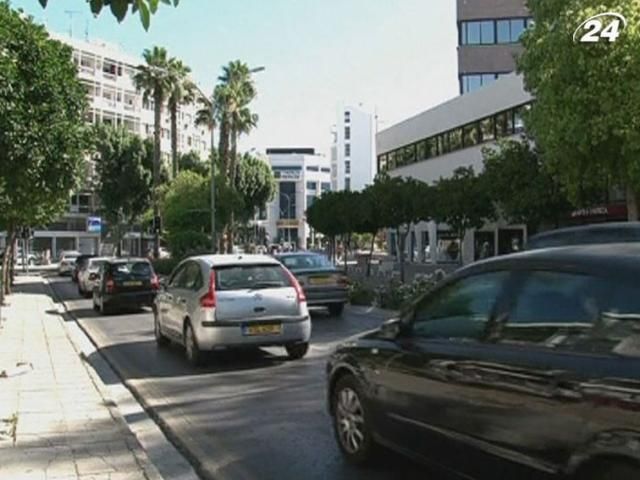 Moody's понизило рейтинг Кіпру одразу на три позиції