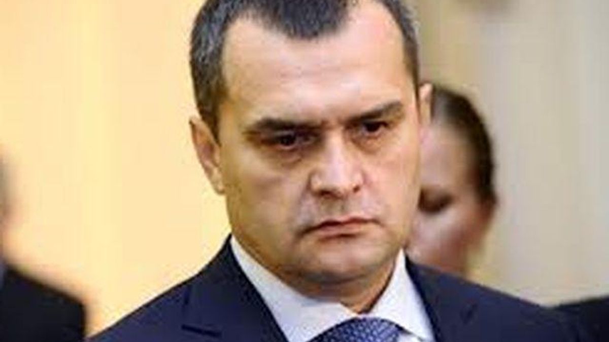 Захарченко говорит, что если бы был убийцей с "Каравана", то уже бы сдался Захарченко говорит, что если бы был убийцей с "Каравана", то уже бы сдался