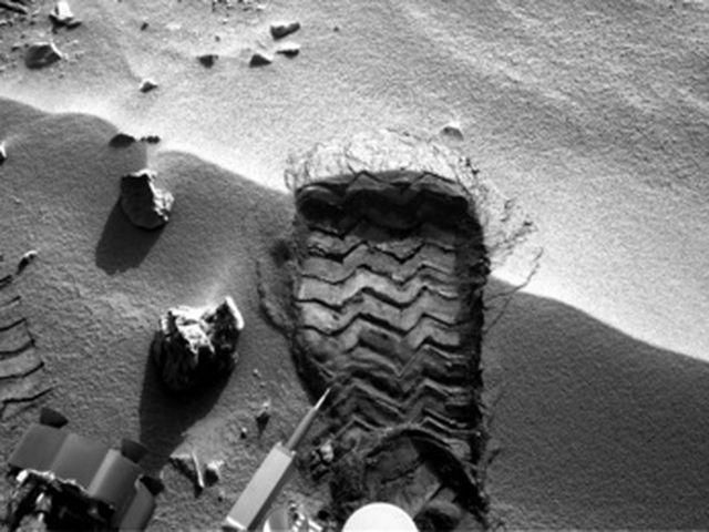 Марсохід Curiosity втрачає деталі