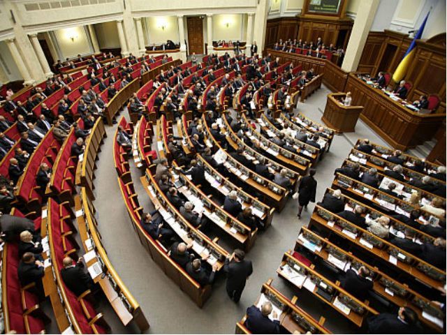 В Европарламенте удивлены большим количеством депутатов-богачей в Раде