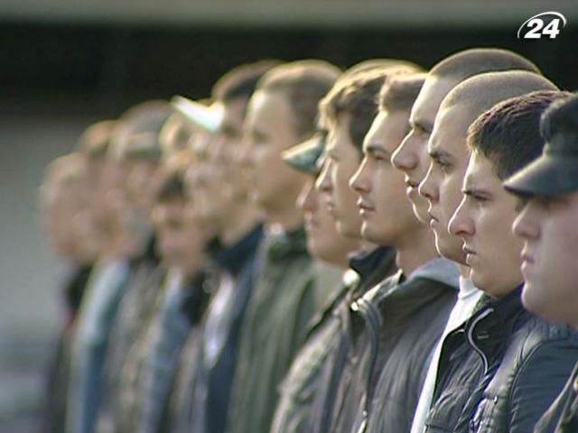 У Києві більше тисячі призовників ухилилися від служби У Києві більше тисячі призовників ухилилися від служби