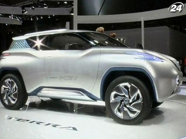Nissan, Toyota и Porsche представили на Парижском автошоу свои эконовинки Nissan, Toyota и Porsche представили на Парижском автошоу свои эконовинки