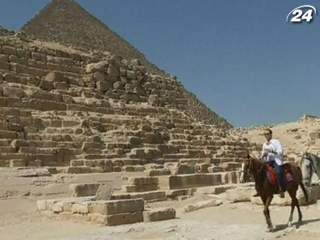 Після 3 років реставрації відкрили піраміду Хефрена
