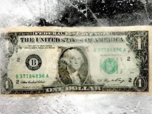 Чтобы попасть в тюрьму, мужчина пытался украсть в банке один доллар Чтобы попасть в тюрьму, мужчина пытался украсть в банке один доллар