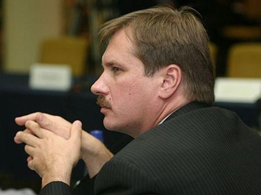 В Киеве обстреляли агитпалатку Чорновола