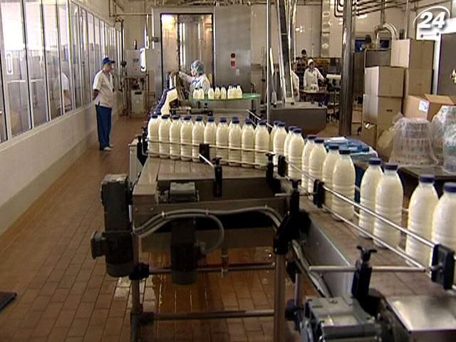 Продавців продовольства в Україні будуть моніторити двічі на рік Продавців продовольства в Україні будуть моніторити двічі на рік