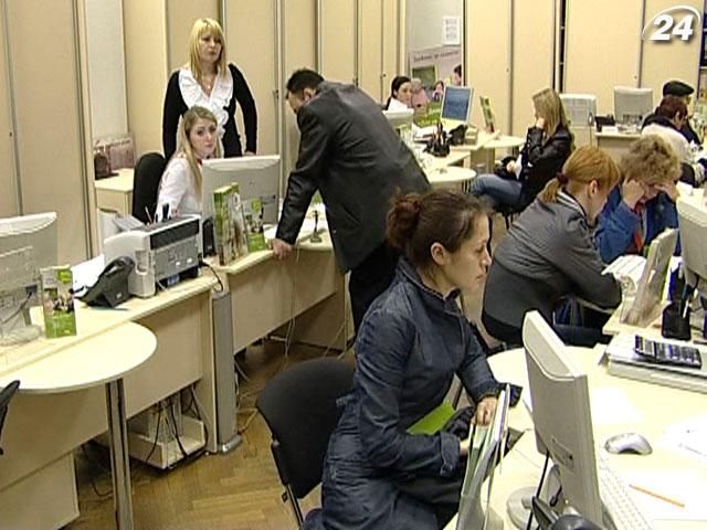 Объем гривневых кредитов превысил валютный Объем гривневых кредитов превысил валютный