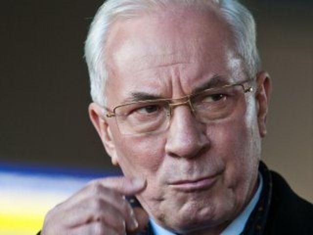 Азаров скаржиться на активність "помаранчевого" електорату Азаров скаржиться на активність "помаранчевого" електорату