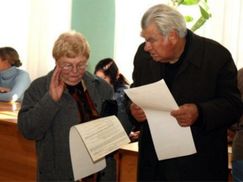 Опрос: В новую Верховную Раду войдут 7 партий