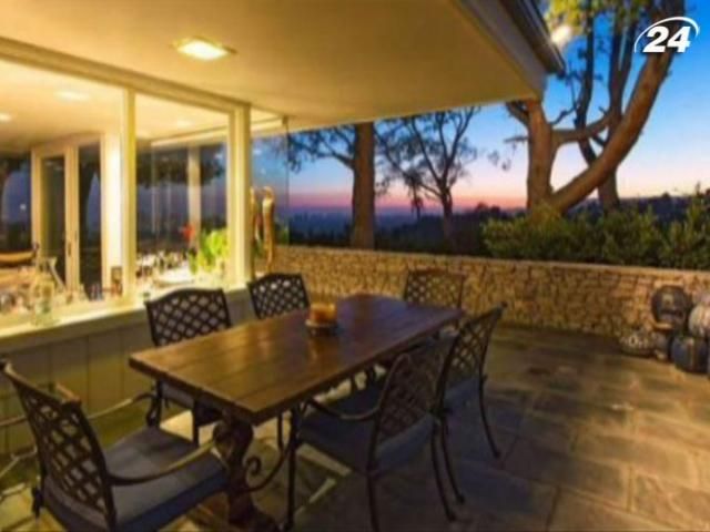 Будинок Елвіса Преслі в Голлівуді виставили на продаж Будинок Елвіса Преслі в Голлівуді виставили на продаж