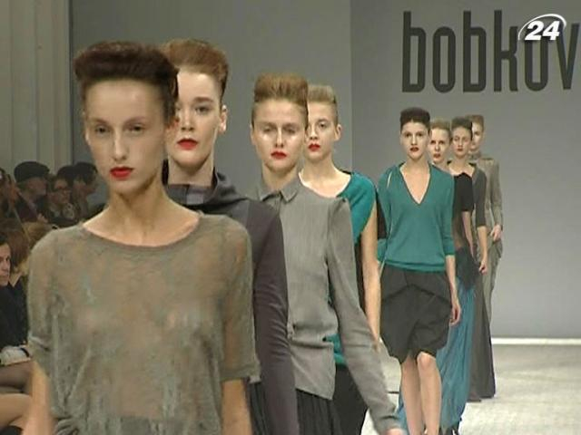 Дизайнери продовжують звітувати на Ukrainian Fashion Week Дизайнери продовжують звітувати на Ukrainian Fashion Week