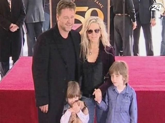 Голливуд развел Рассела Кроу с женой Голливуд развел Рассела Кроу с женой