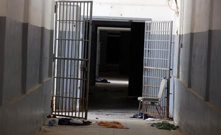 У Тріполі з в'язниці масово втекли засуджені