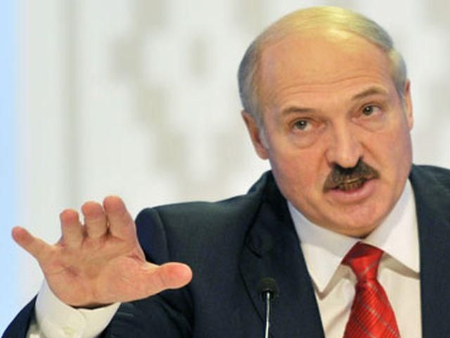 Лукашенко каже, що у нього є "двоє-троє" політв'язнів Лукашенко каже, що у нього є "двоє-троє" політв'язнів