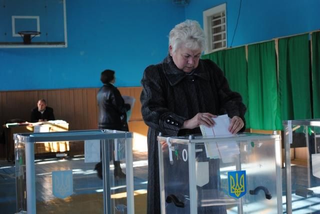 Усі соцопитування до Виборів у Верховну Раду 2012 року Усі соцопитування до Виборів у Верховну Раду 2012 року