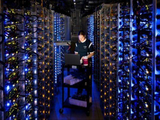 Google показав інтернет зі середини (Фото, відео) Google показав інтернет зі середини (Фото, відео)