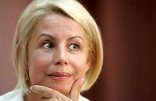 Герман розповіла, як витрачала гроші на футболки та брошки з Обамою