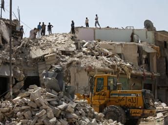 Внаслідок бомбардування сирійського міста загинуло 44 людини