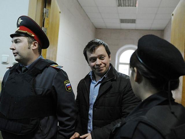 Суд арестовал помощника российского оппозиционера Удальцова Суд арестовал помощника российского оппозиционера Удальцова