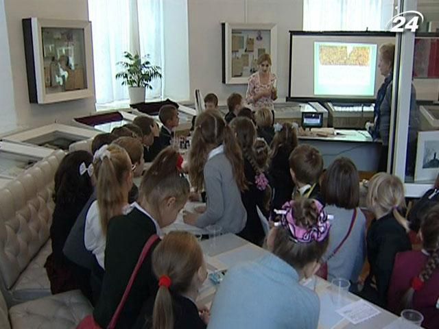 В Киеве начался третий фестиваль украинской детской книги В Киеве начался третий фестиваль украинской детской книги