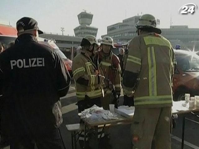 Хімічними випарами в берлінському аеропорту отруїлися 53 людини