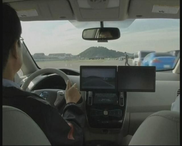 Будущий автомобиль от Nissan умеет парковаться самостоятельно Будущий автомобиль от Nissan умеет парковаться самостоятельно