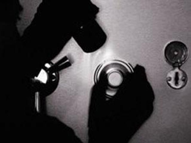 Столичного чиновника пограбували Столичного чиновника пограбували