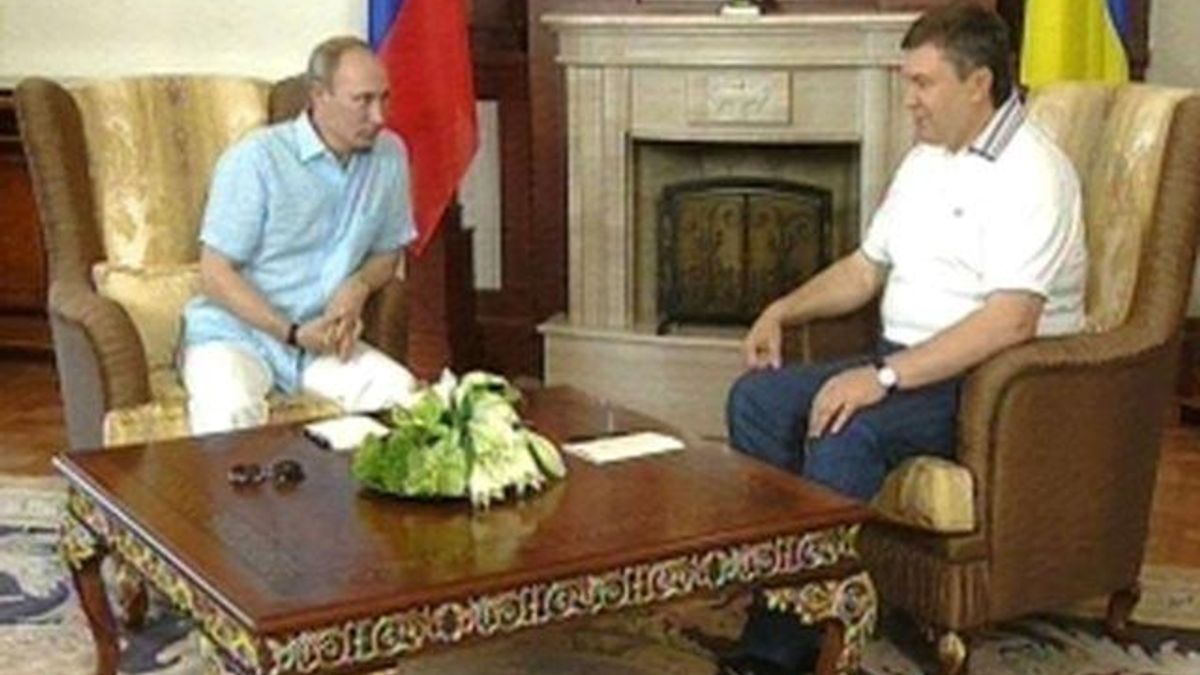 Путин планирует поговорить с Януковичем о газе и космосе